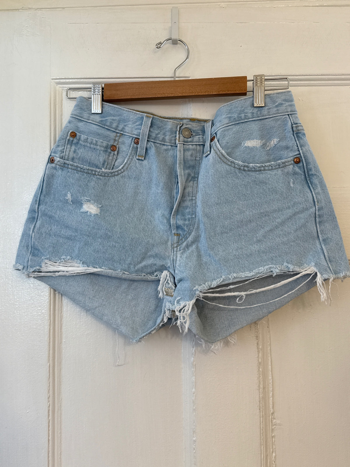 Levis Shorts 27