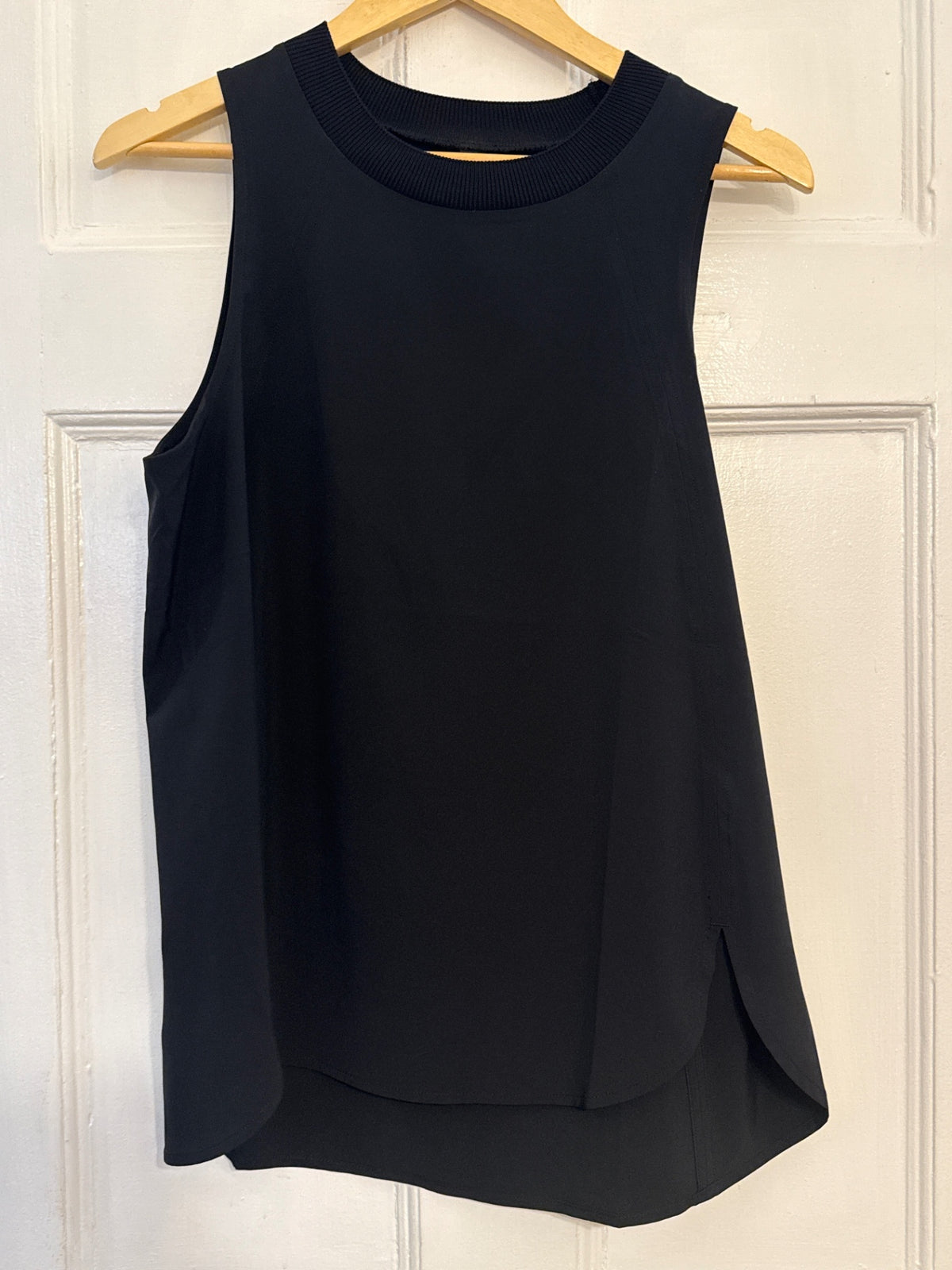 Athleta Top M