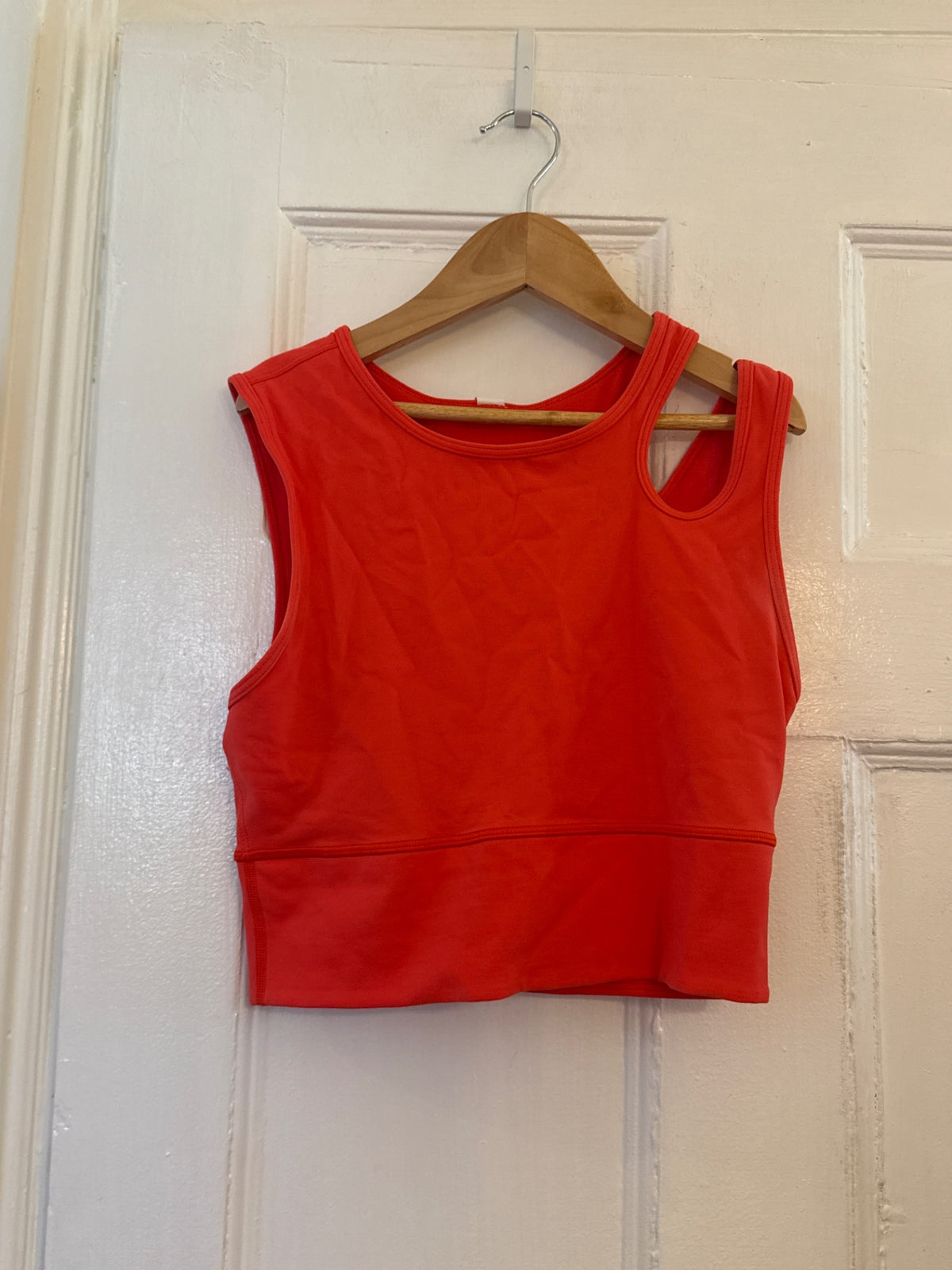 Lululemon Top 4