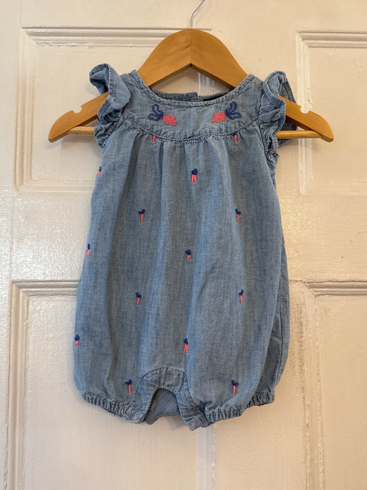 GAP Romper 12-18 mo. Very Good