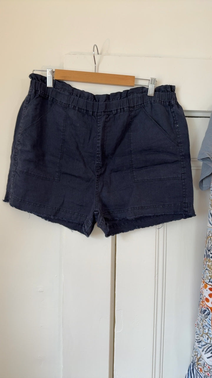 Splendid Shorts L Very Good