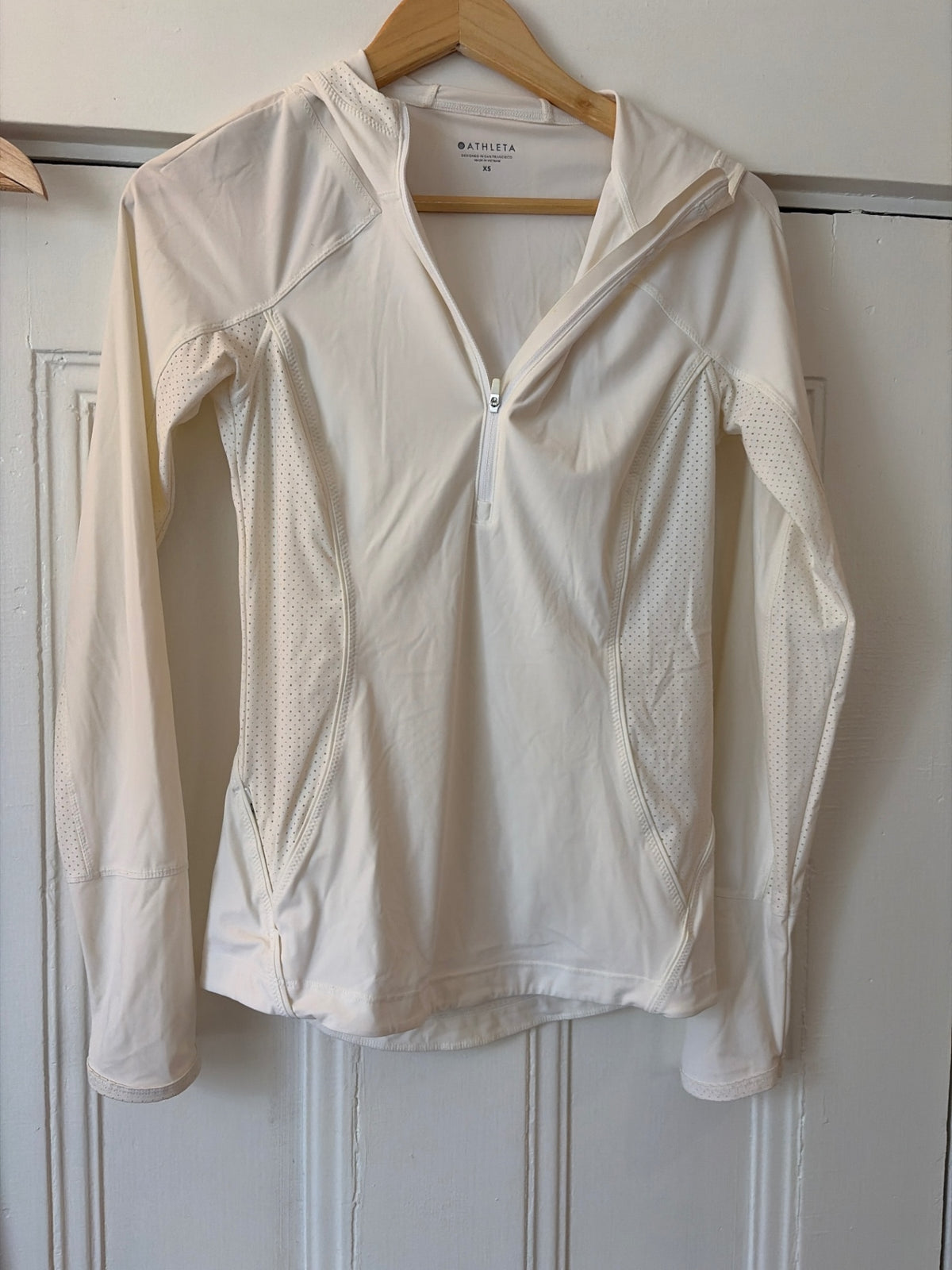 Athleta Outerwear XS Very Good
