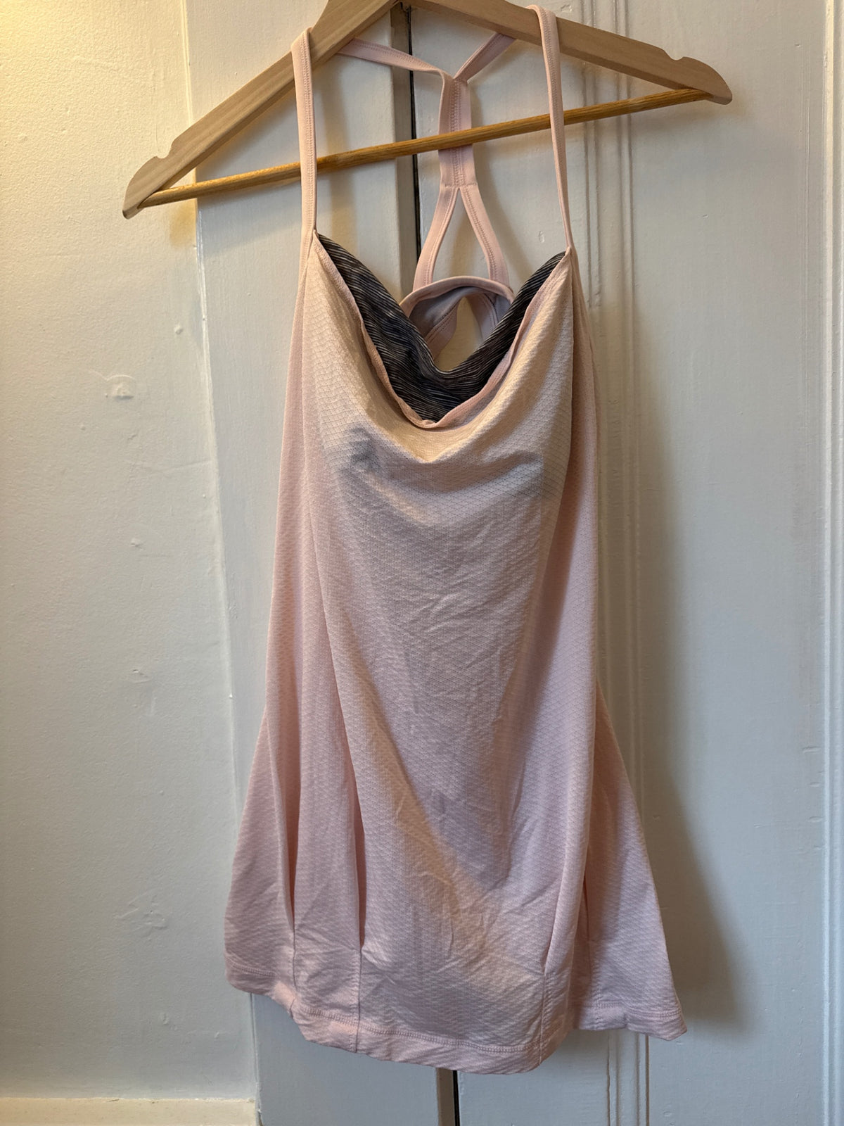 Lululemon Top 4 Very Good