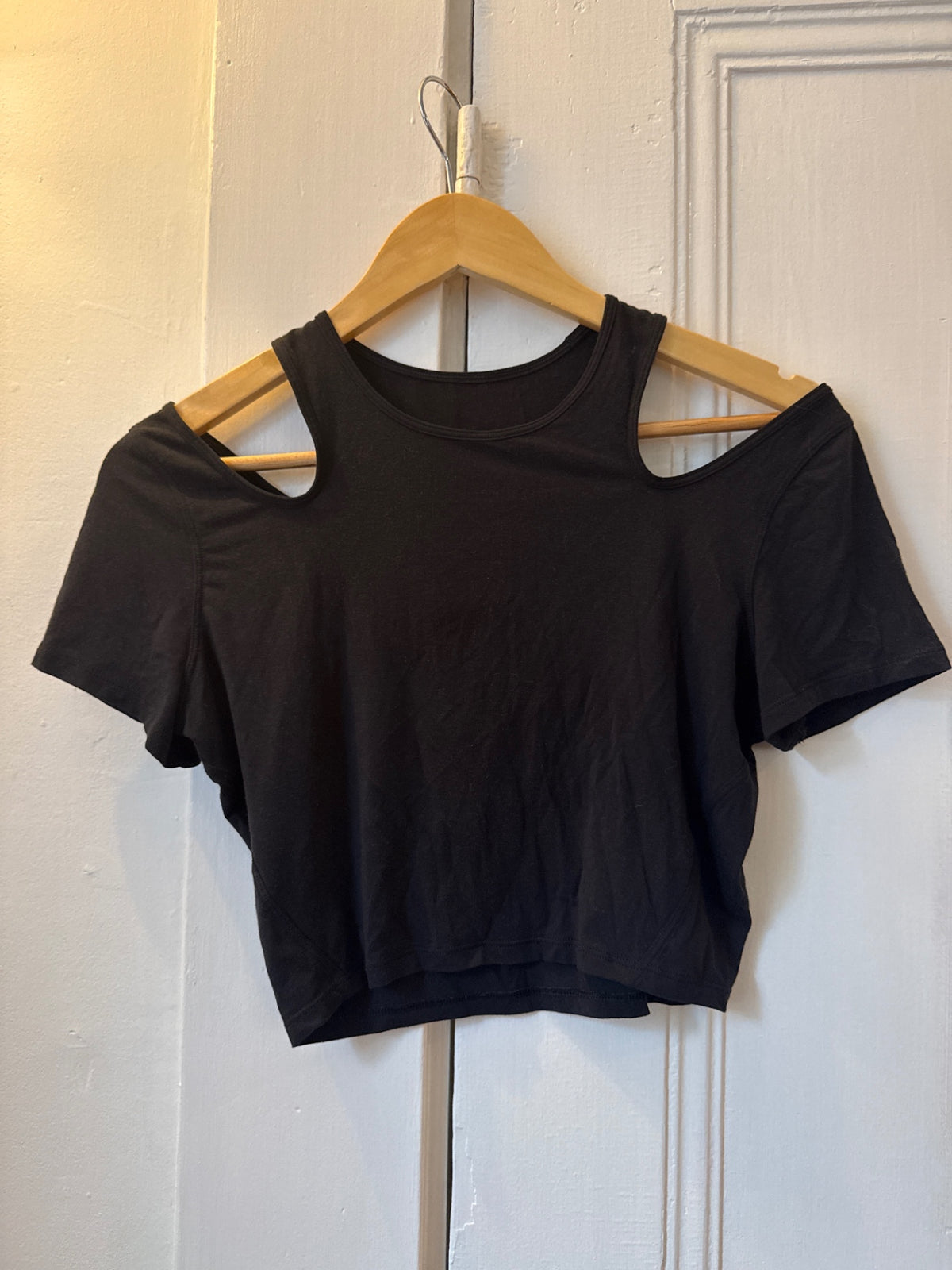Lululemon Top 4 Very Good