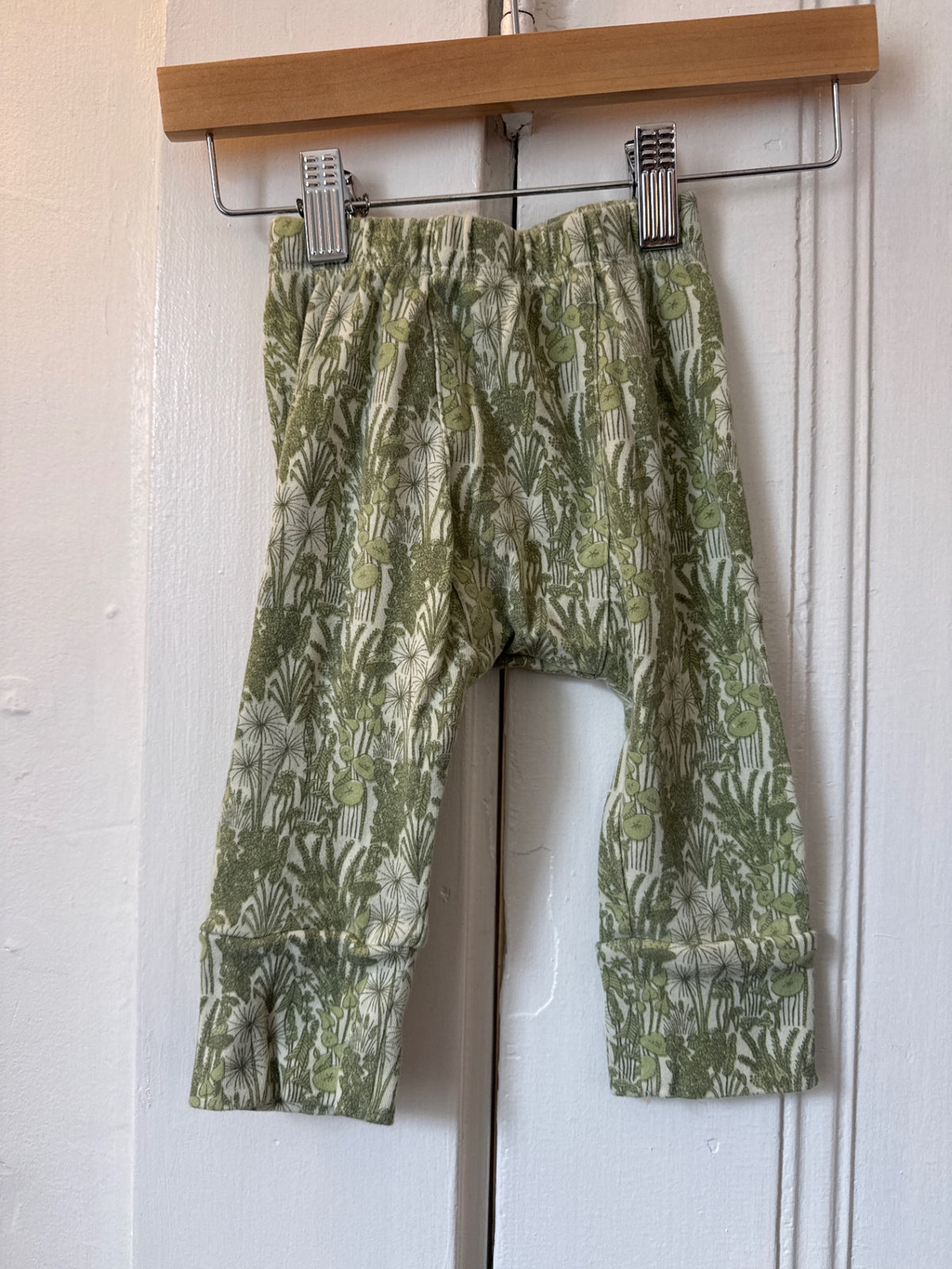 Kate Quinn Pants 12-18 mo. Good