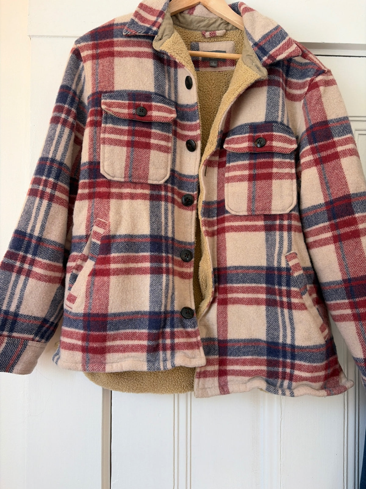 LL Bean Signature Outerwear L Good