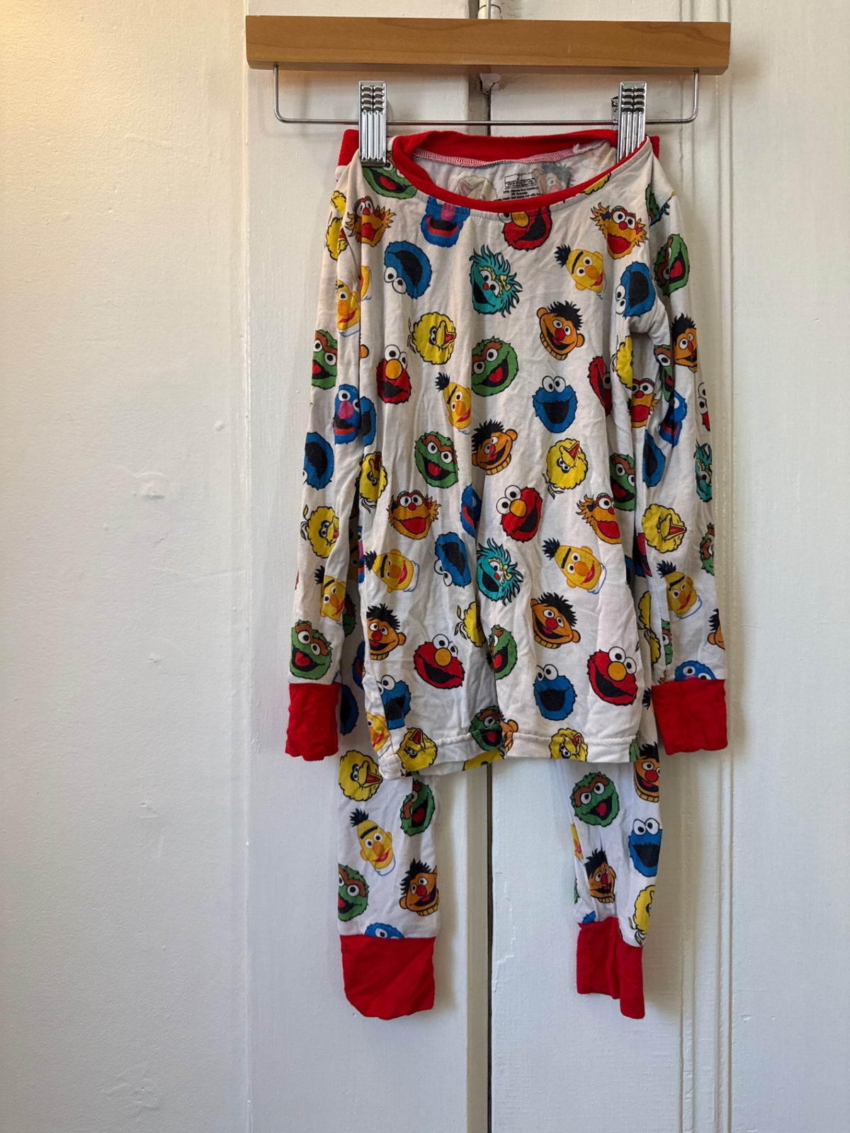 Pajamas 2T Very Good