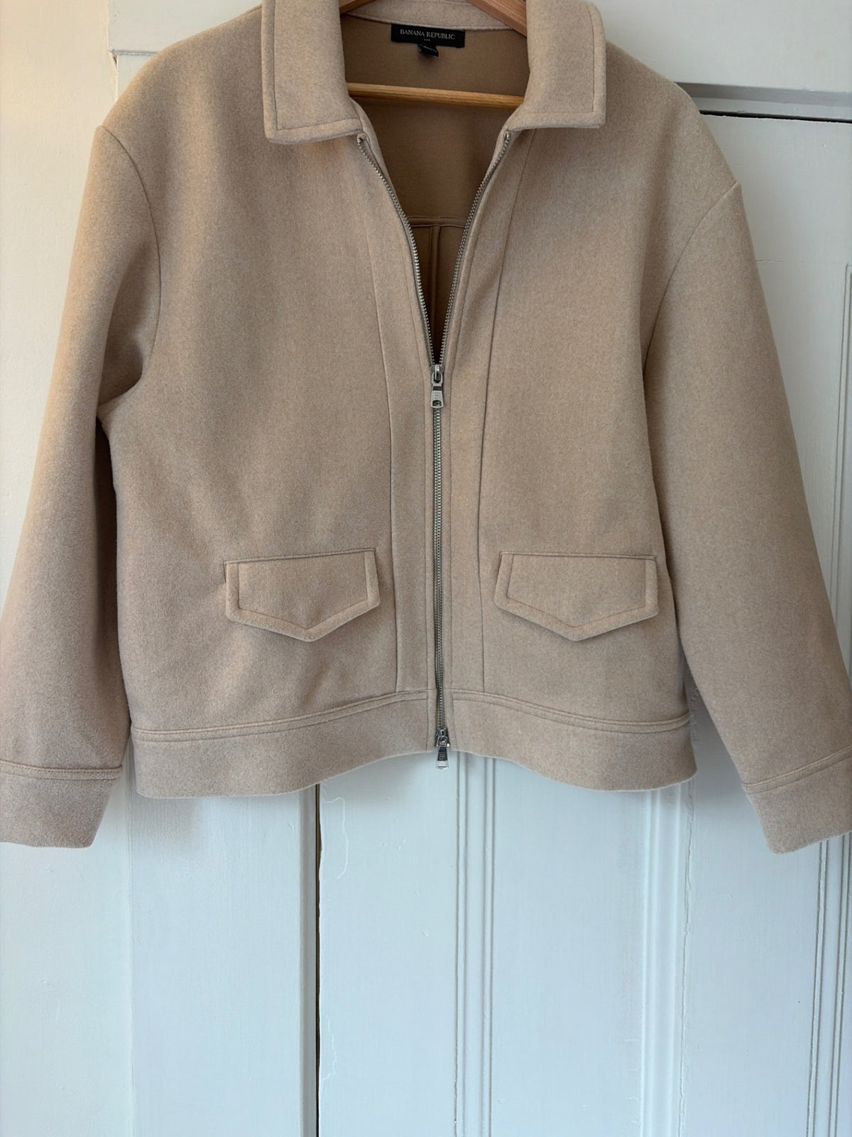 Banana Republic Factory Outerwear L Very Good