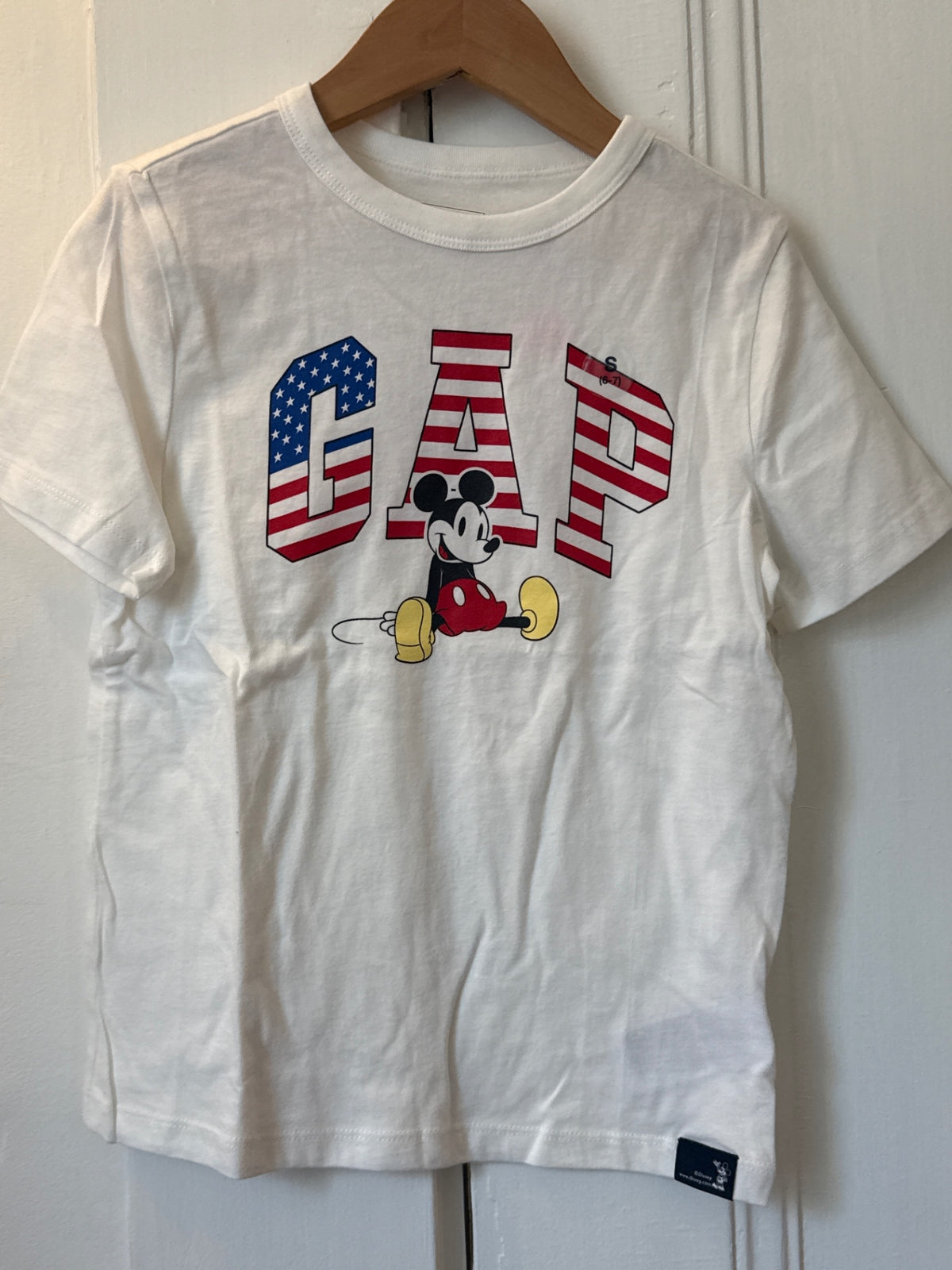 GapxDisney T-Shirt 6/7 New with tags