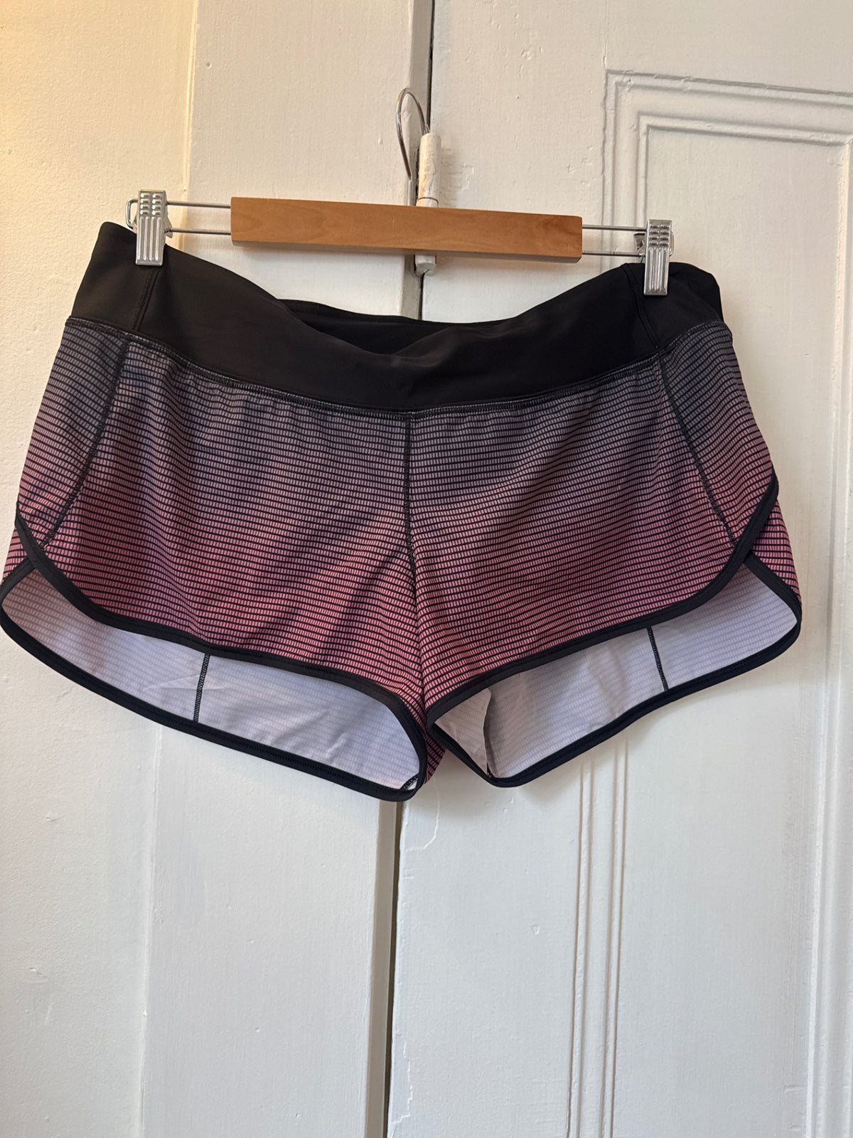 Lululemon Shorts 12 Very Good