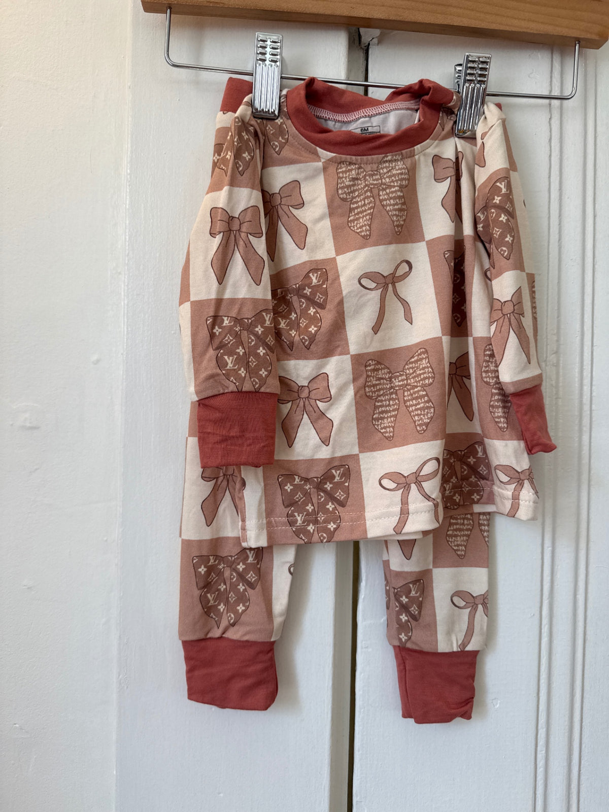 Pajamas 6M Very Good