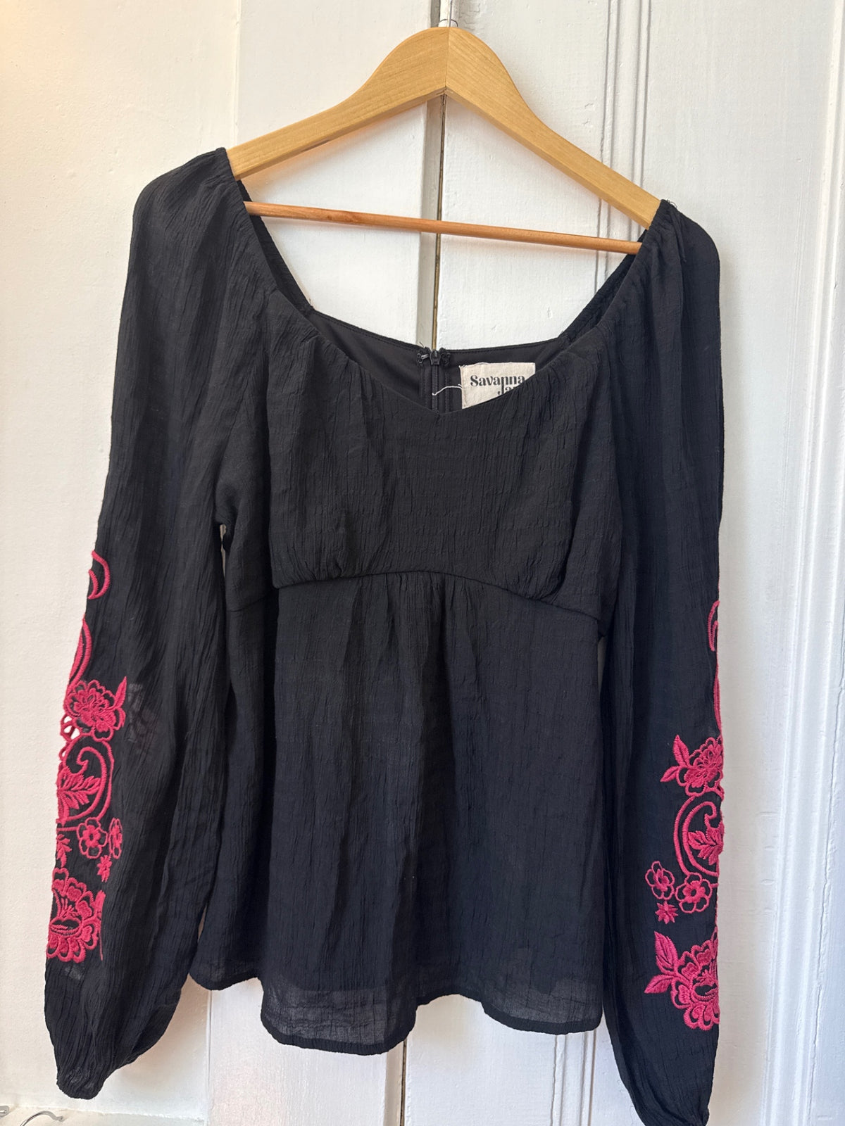Savannah Jane Top M New without tags