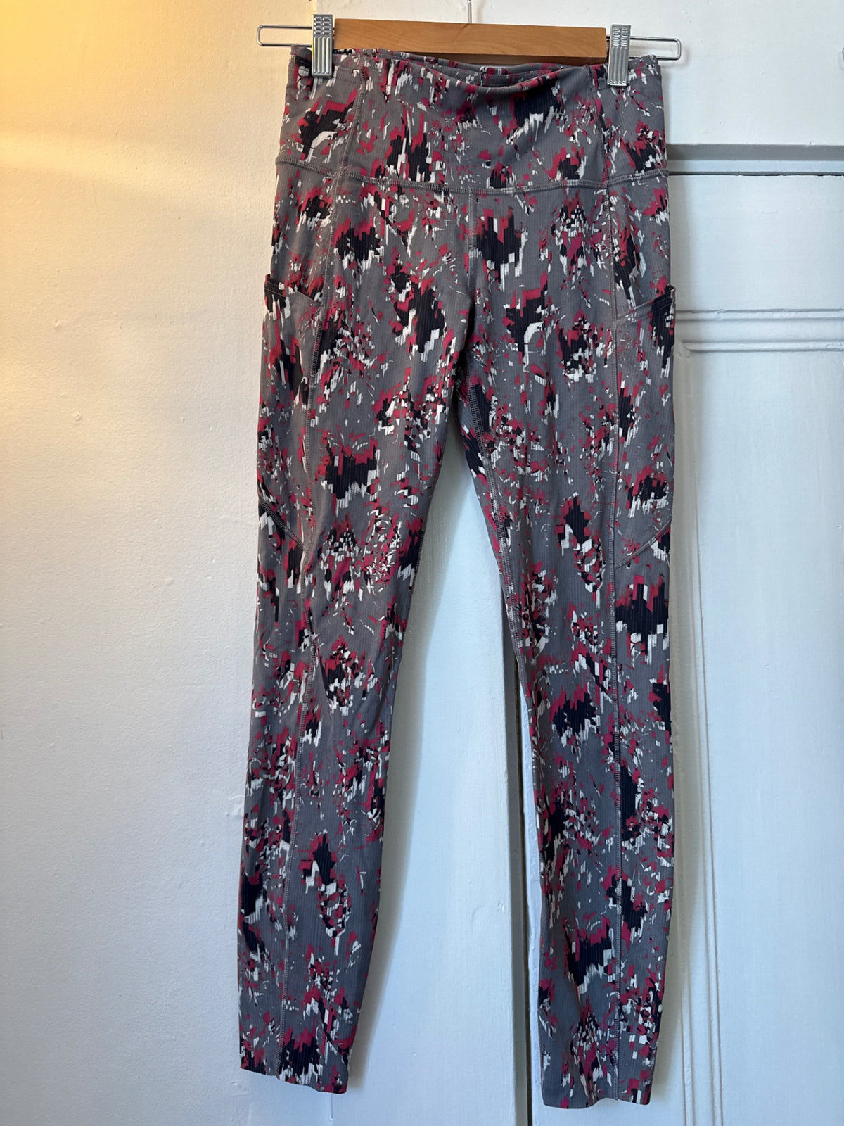 Lululemon Athleticwear 6 Very Good
