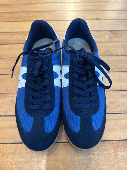 Karhu Shoes 9 New without tags