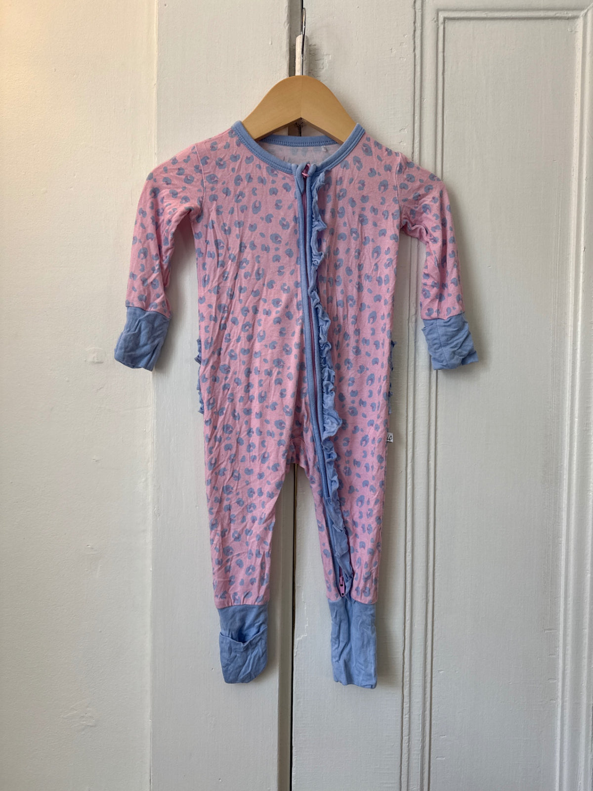 Laree + Co. Pajamas 3-6 mo. Good