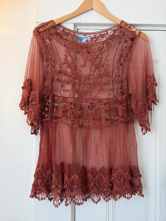 Rebellion top M Very Good