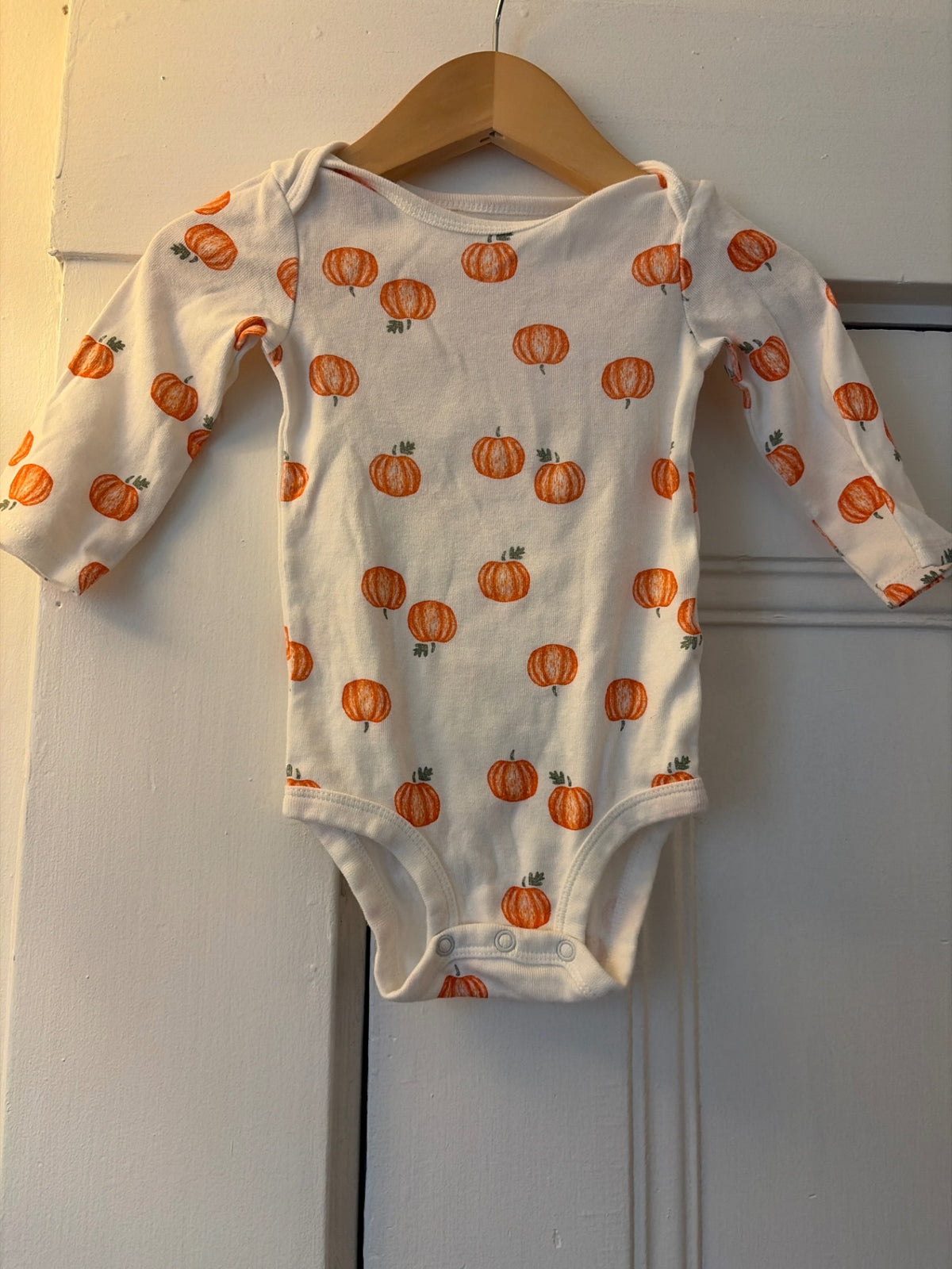 Carters Onesie 9m Very Good