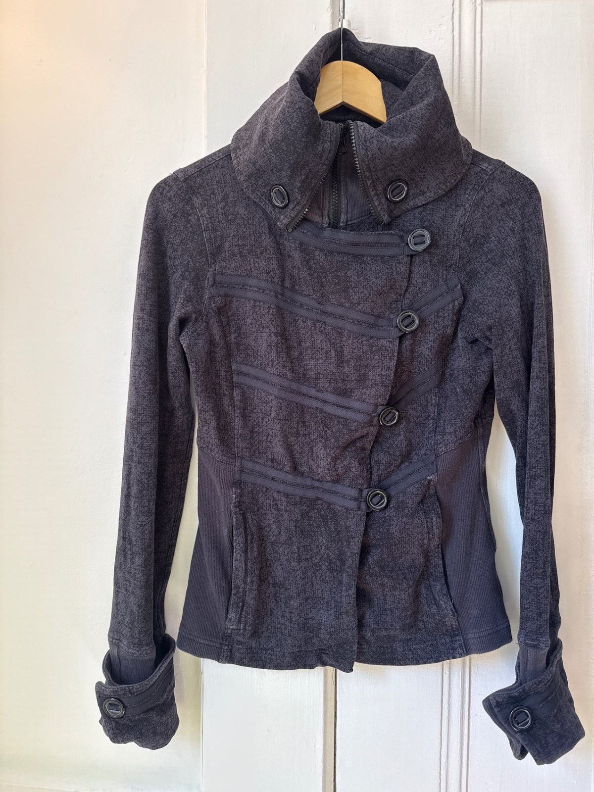 Lululemon Outerwear 6 Good