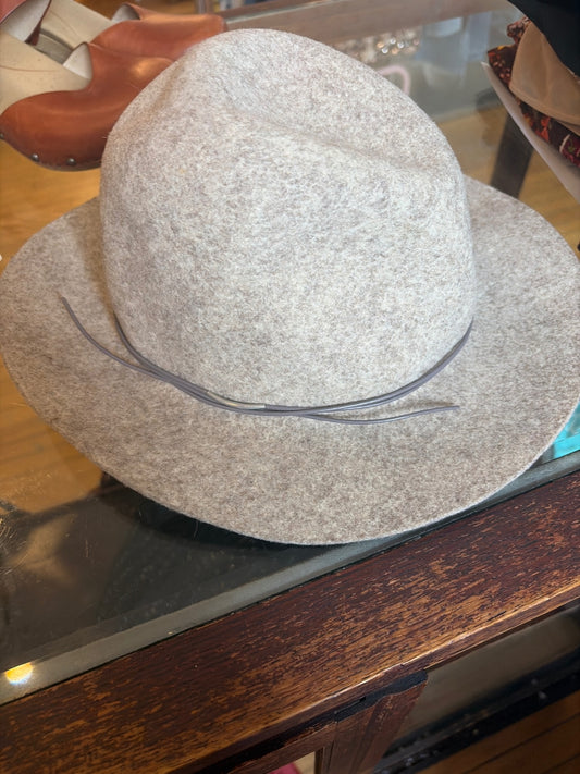 Hatattack Hat OS Good