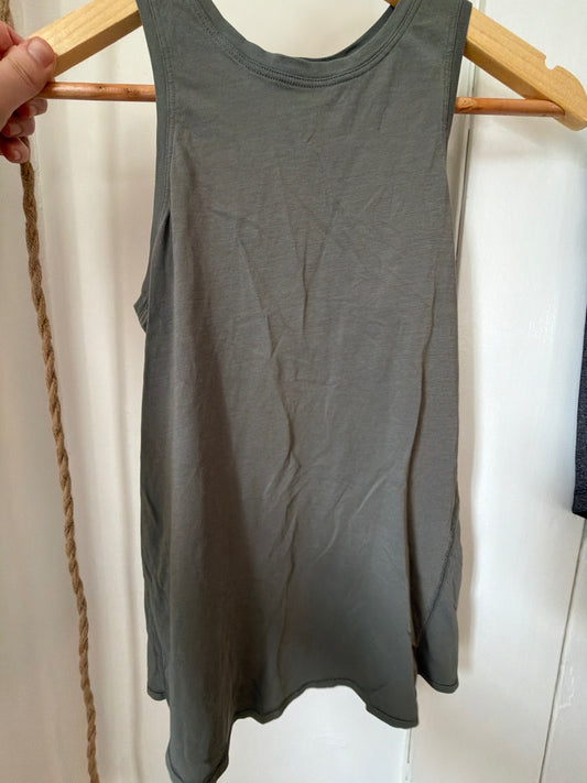 Lululemon Top M Good