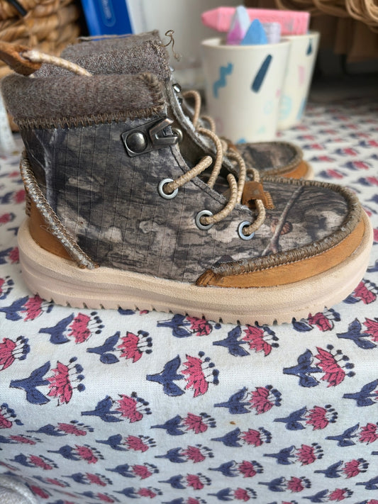 Hey Dude Shoes 7 Good