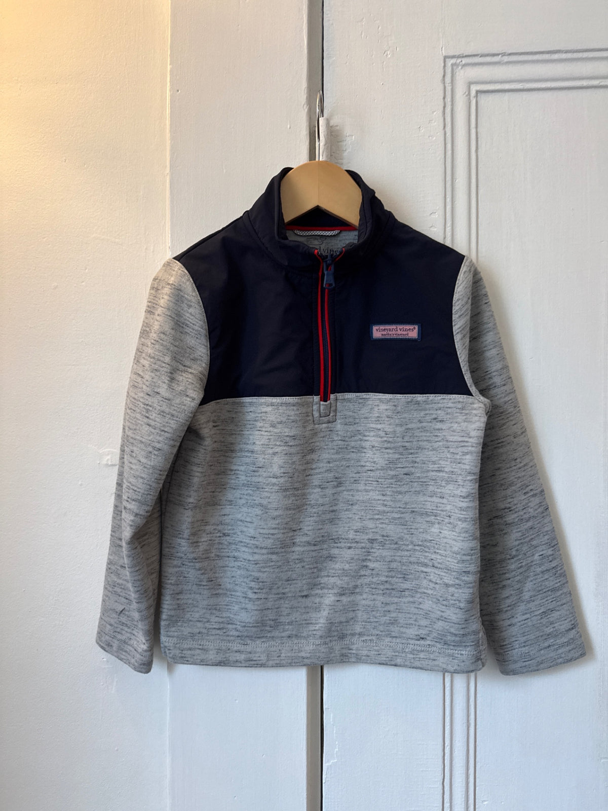 Vineyard Vines Sweater 6 Very Good