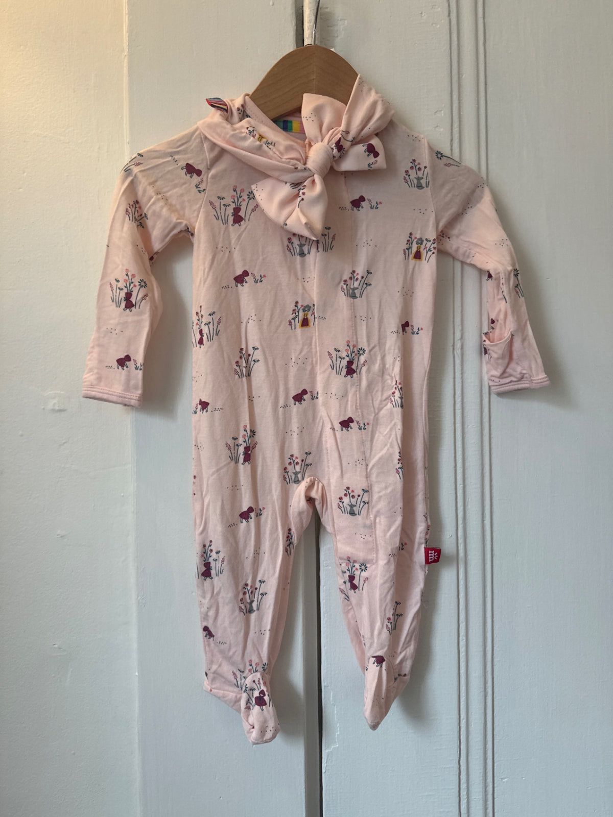 Magnetic Me Pajamas 0-3 mo. Very Good