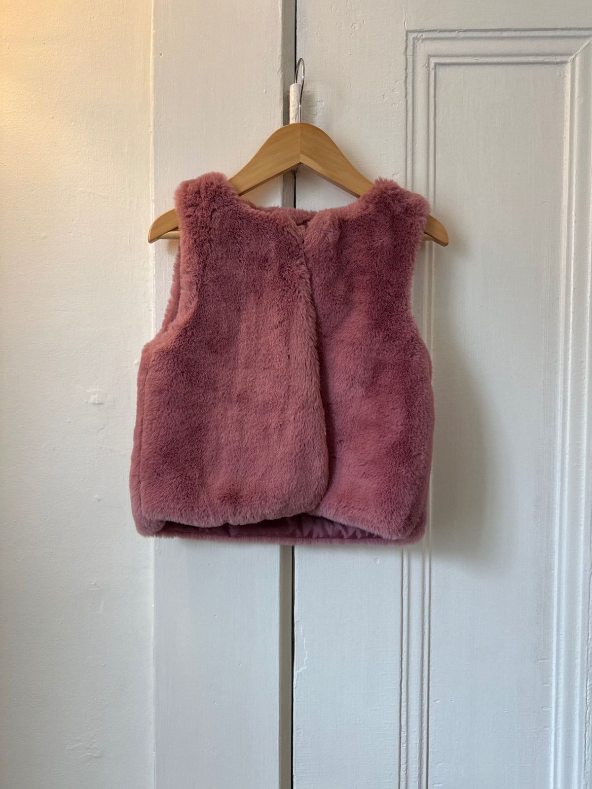 H&M Outerwear 4/5T Very Good