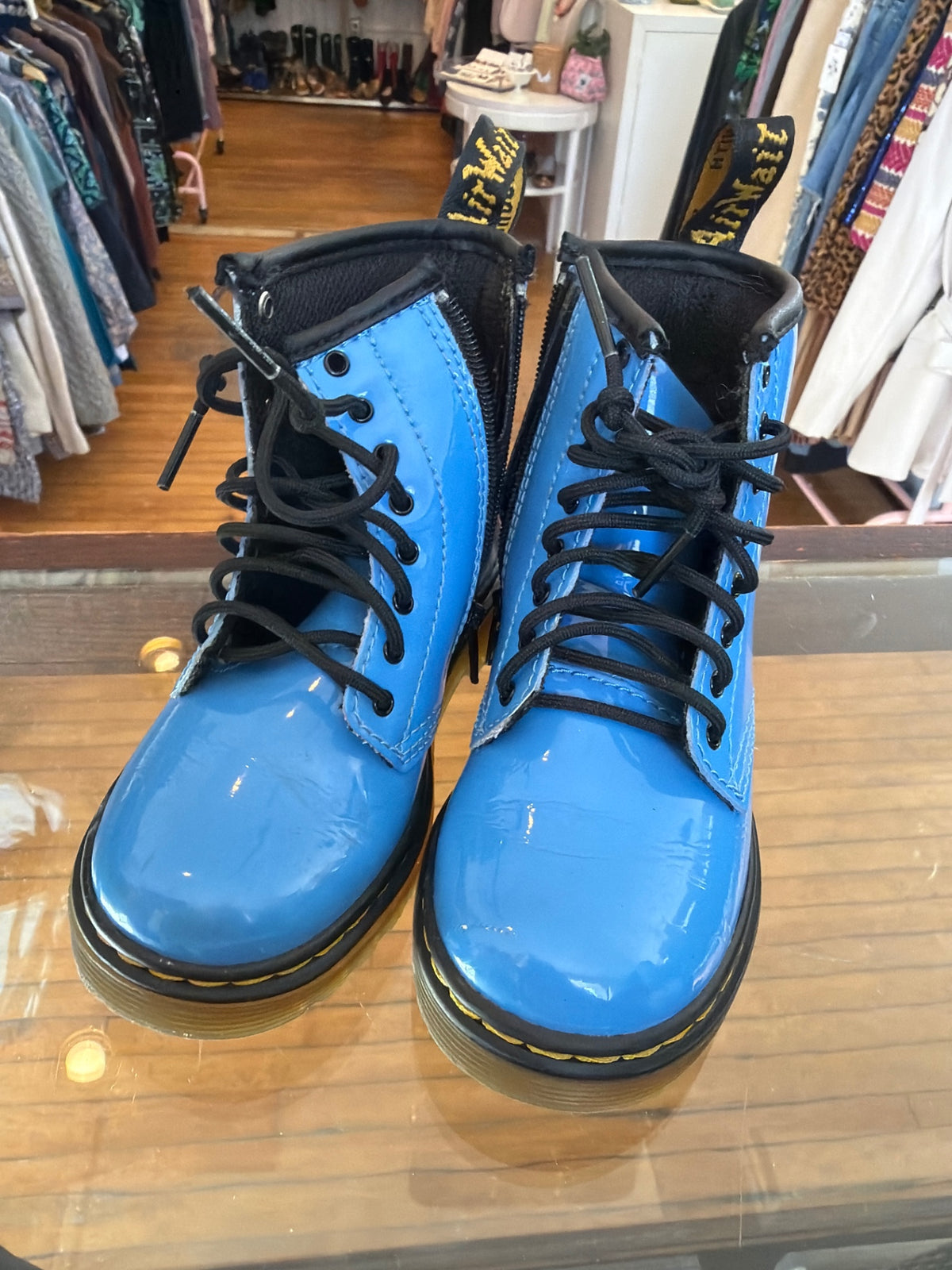 Dr. Martens Shoes 9 Good