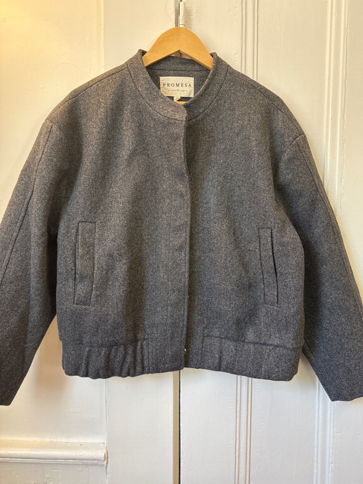 Promesa Outerwear M Very Good