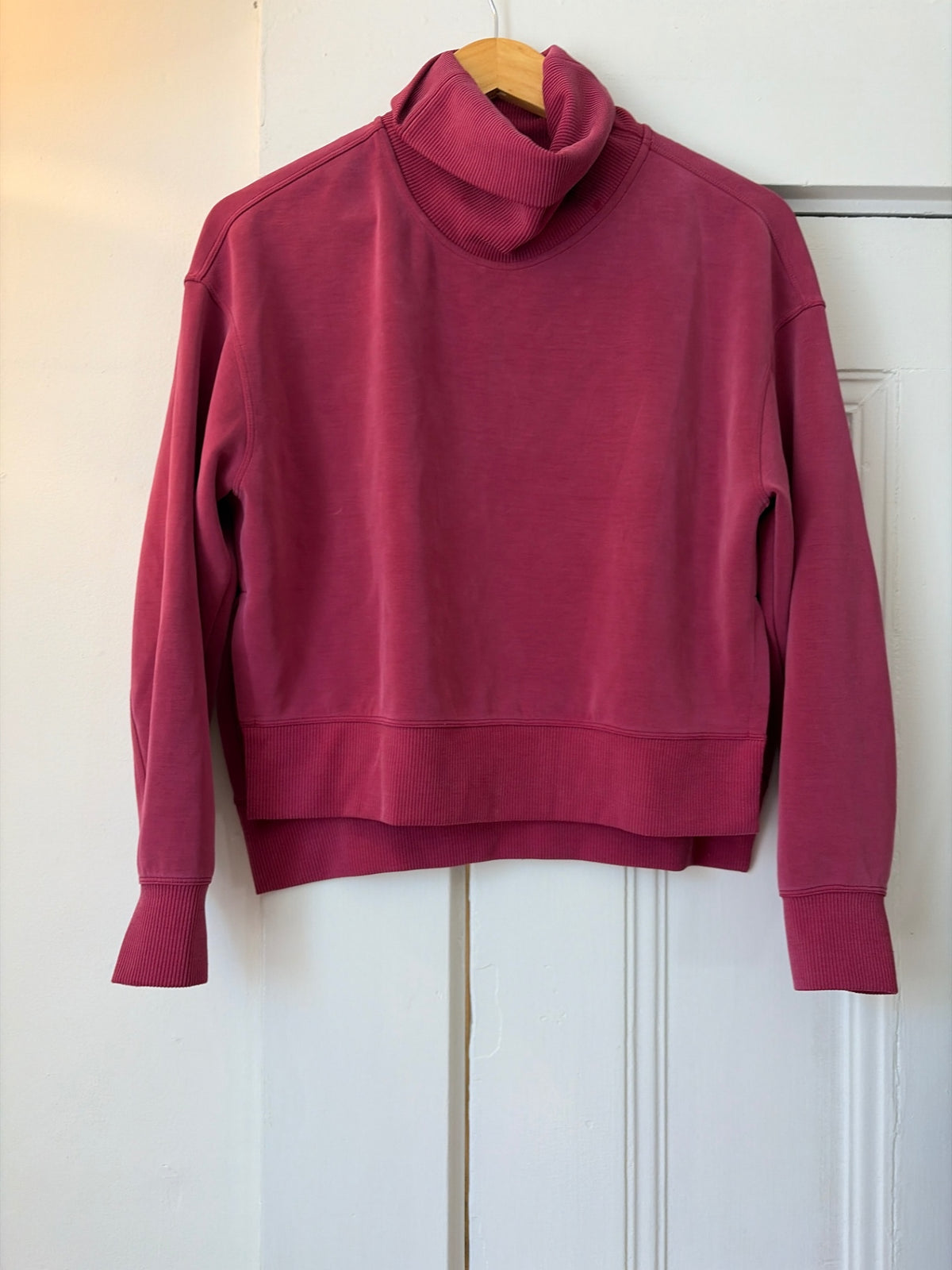 Lululemon Sweater 0 Good