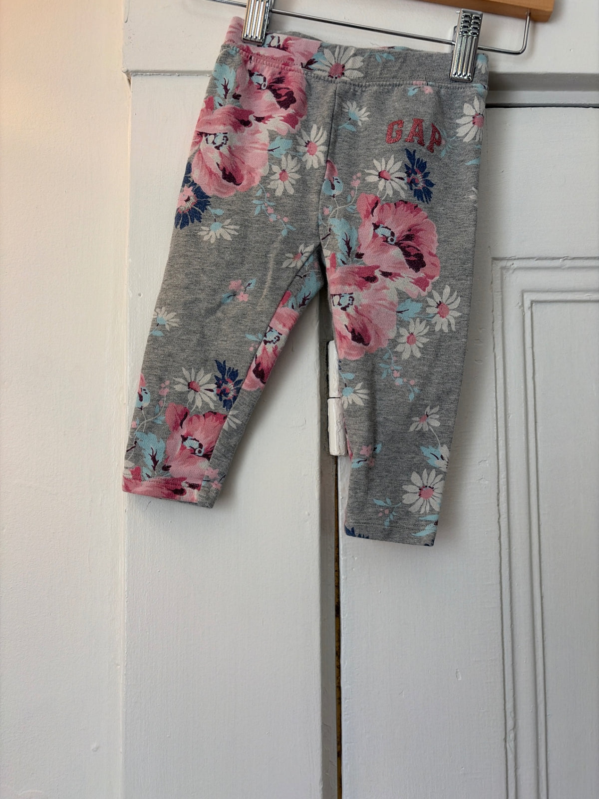 GAP Pants 12-18 mo. Very Good
