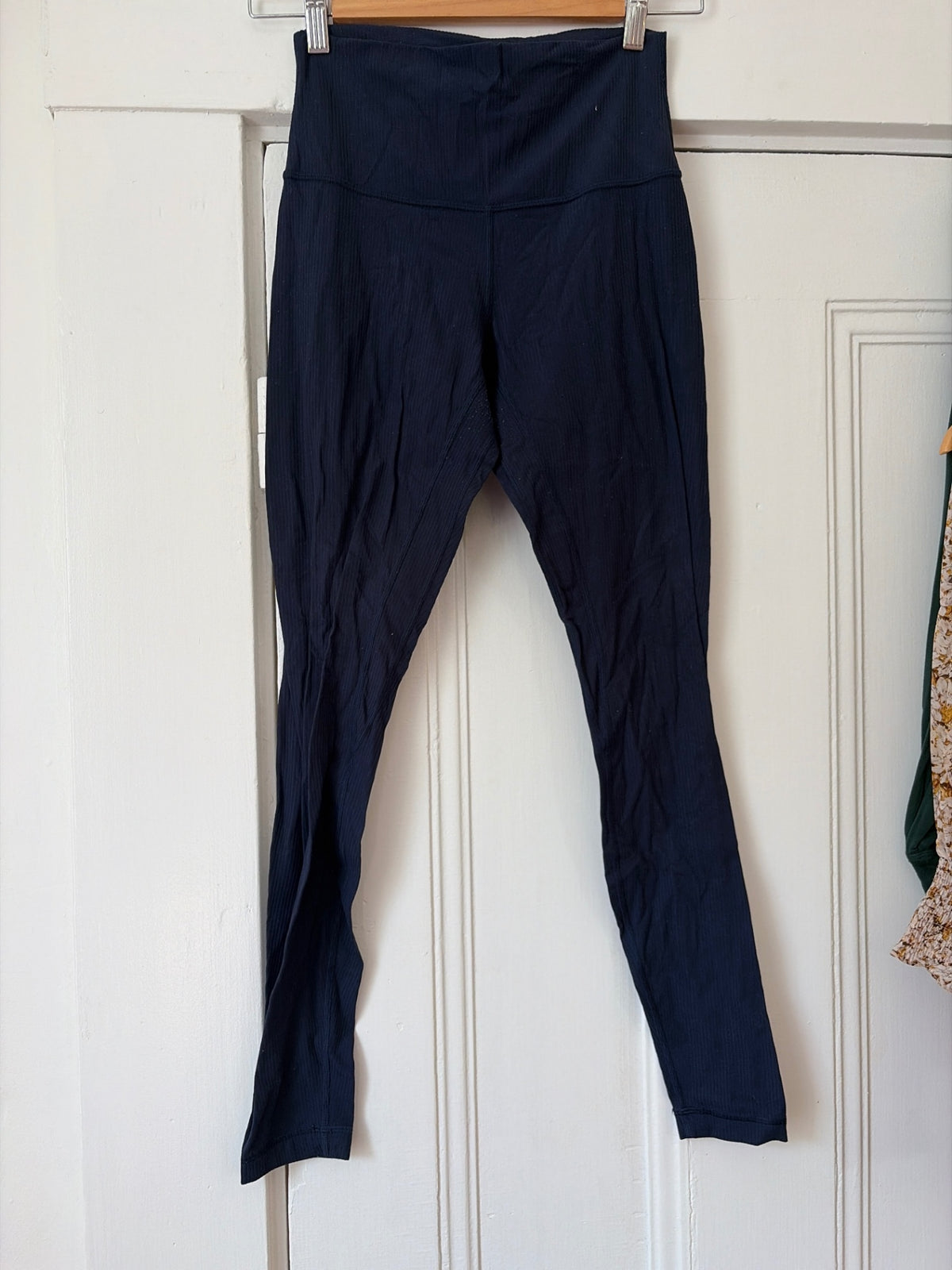 Lululemon Pants 6 Good