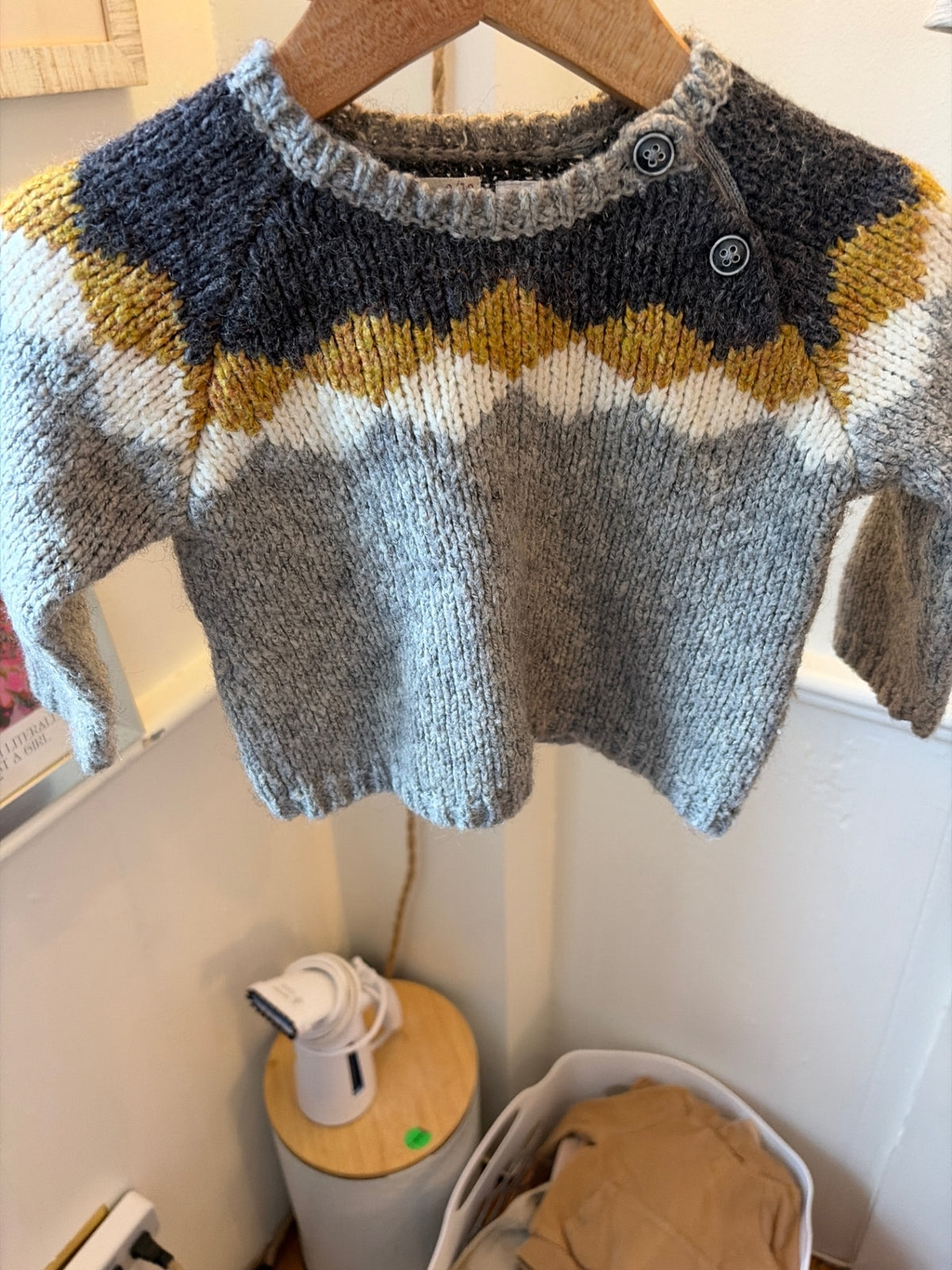 Zara Sweater 9-12 mo Very Good