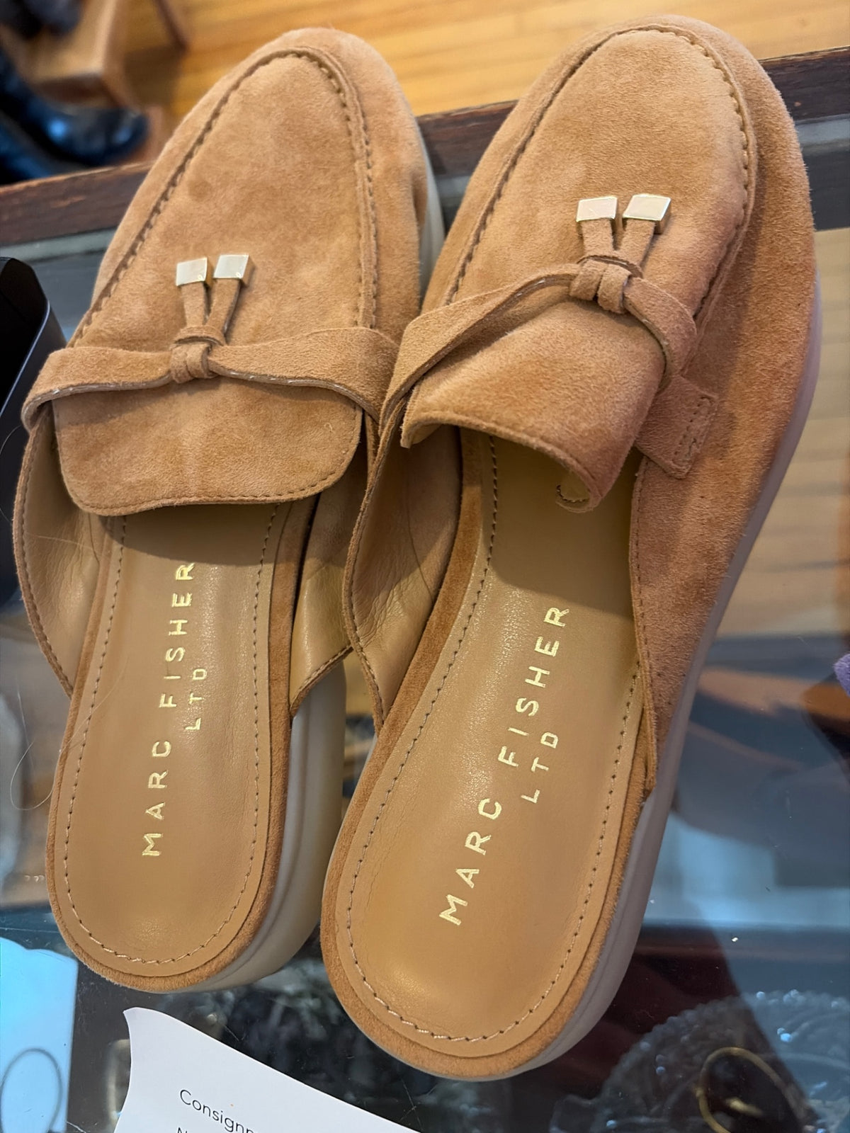Marc Fisher LTD Shoes 8 Very Good