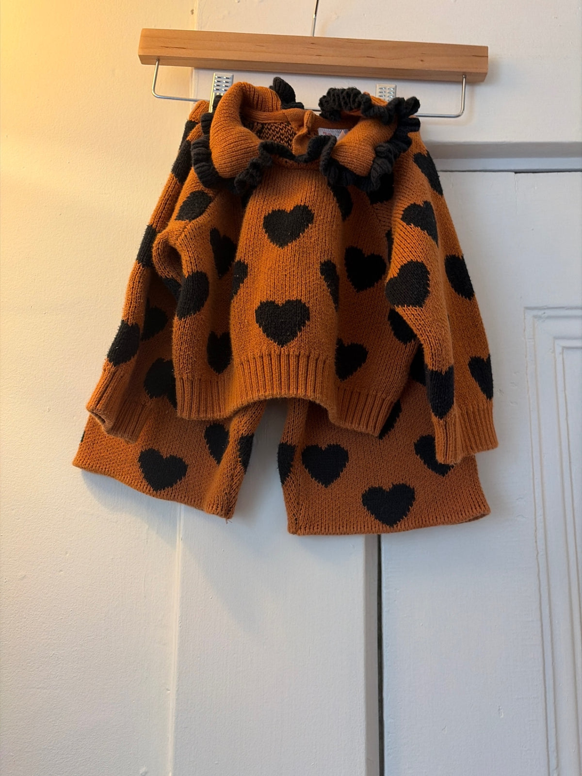 Hanna Andersson Sweater set 6-12 mo. Good